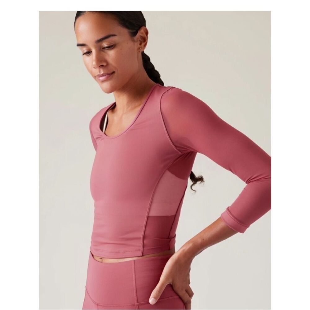 Athleta mesh pacer top